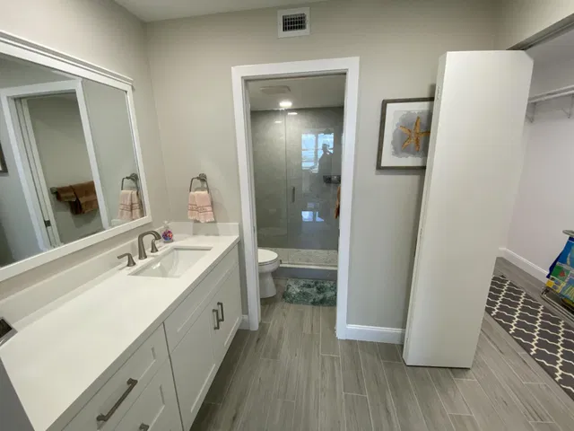 Aquarius Condominium Unit 1501 photo 18
