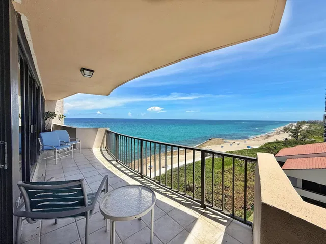 Singer Island Unit 1-902 photo 3