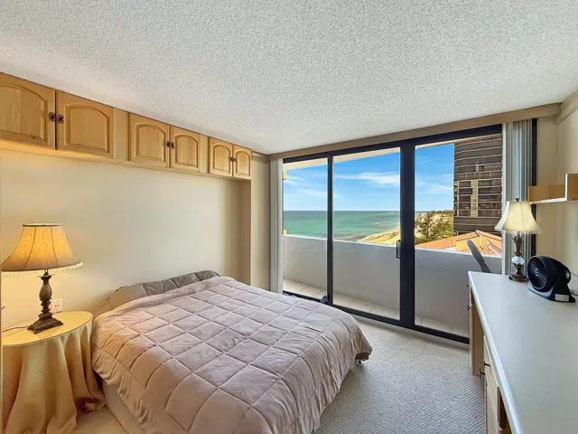 Singer Island Unit 1-902 photo 11