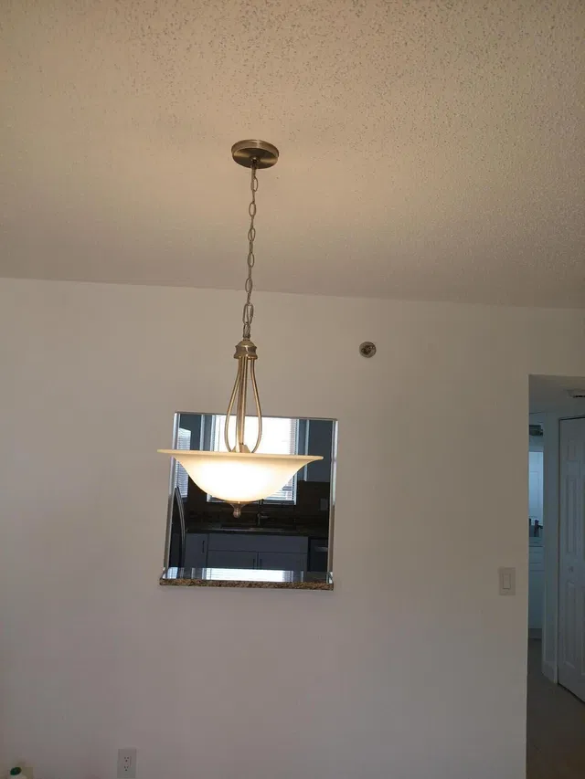 Unit 405 photo 16