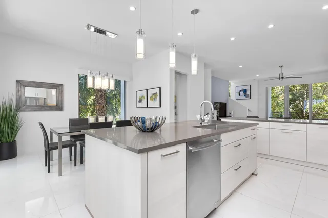 Moderne Boca Residence photo 18