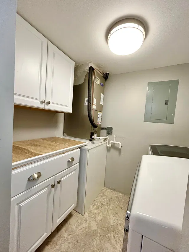 Unit C-2 photo 9
