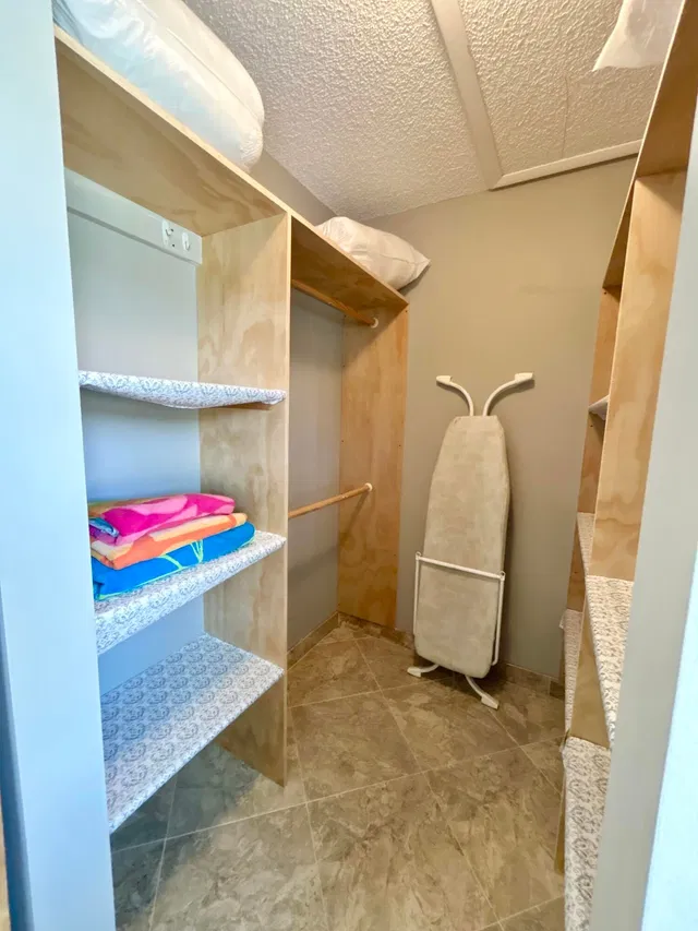 Unit C-2 photo 30
