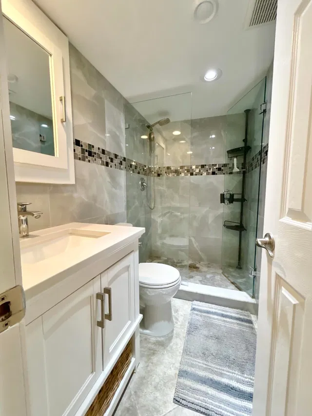 Unit C-2 photo 32