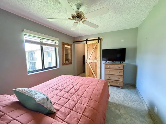 Unit C-2 photo 38
