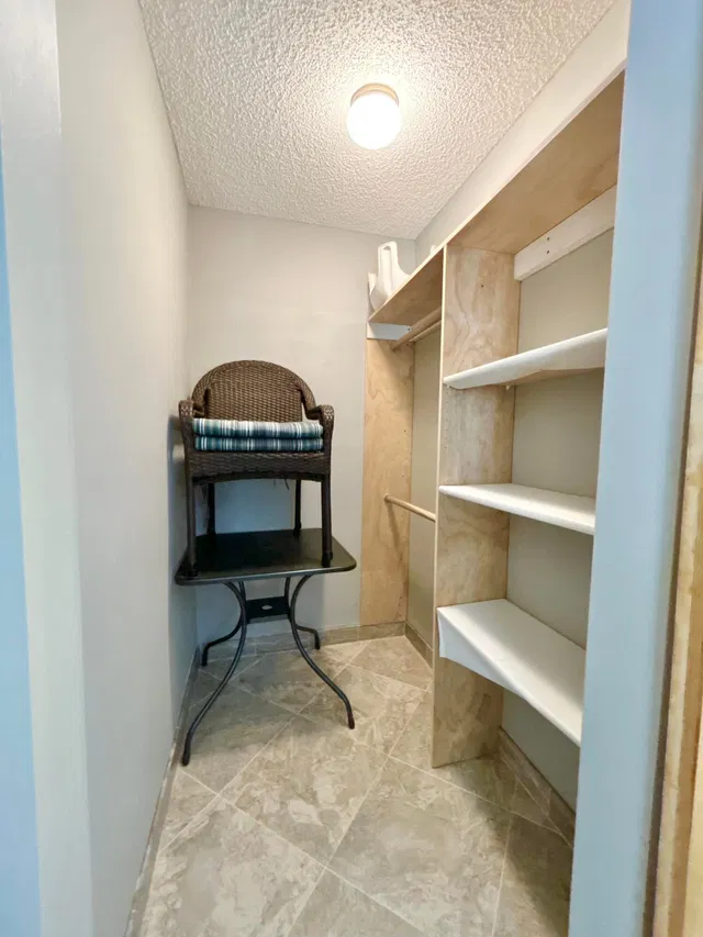 Unit C-2 photo 40