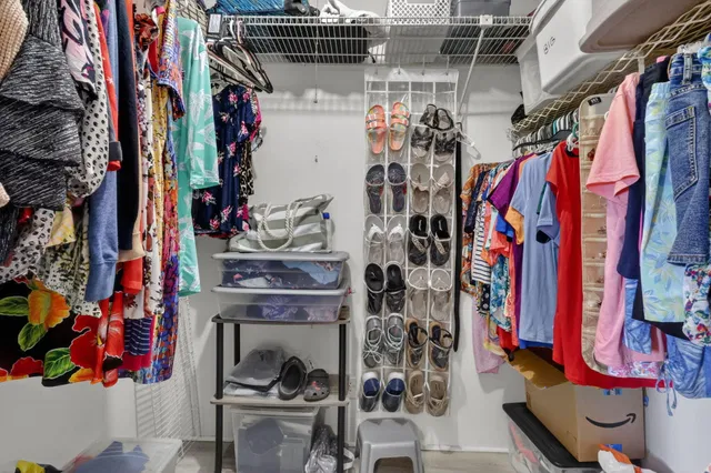 Unit 303 photo 17