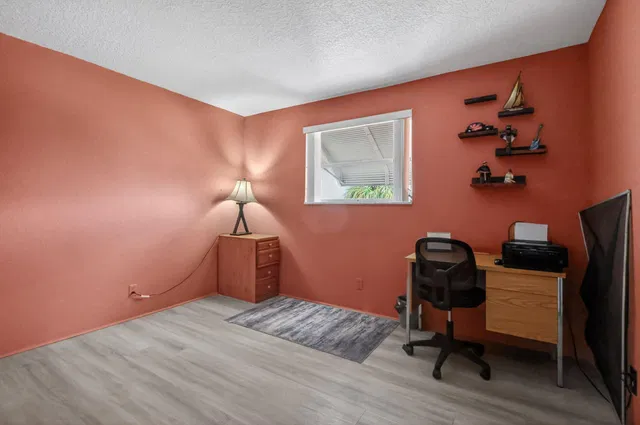 Unit 303 photo 20