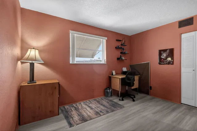 Unit 303 photo 21