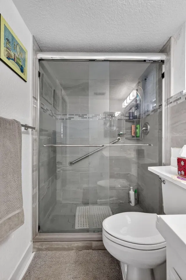 Unit 303 photo 23