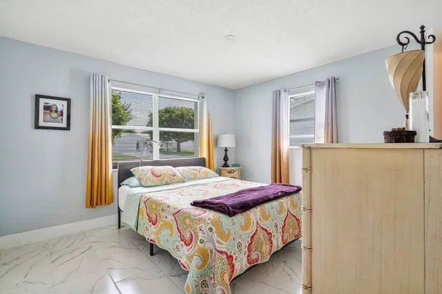 Residence photo 23