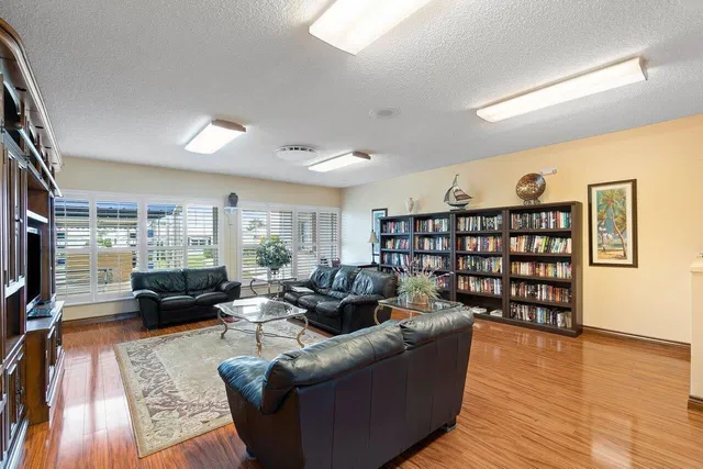 Residence photo 46