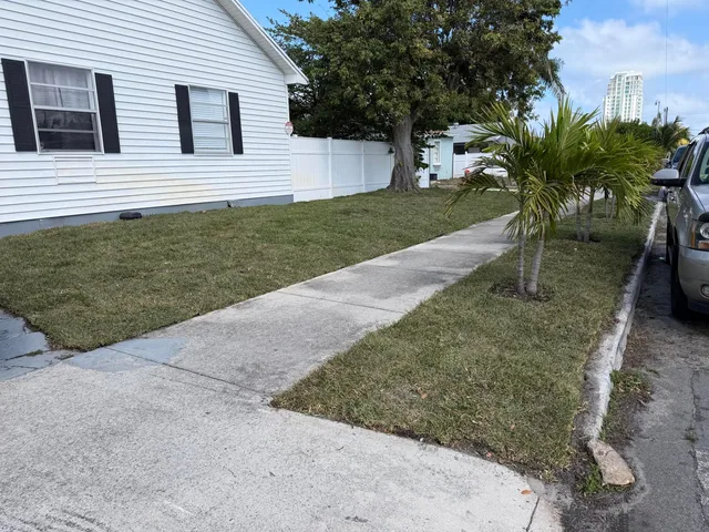 West Palm Beach Residence photo 2
