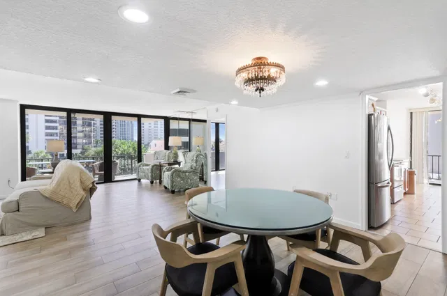 Singer Island Unit 1-304 photo 4