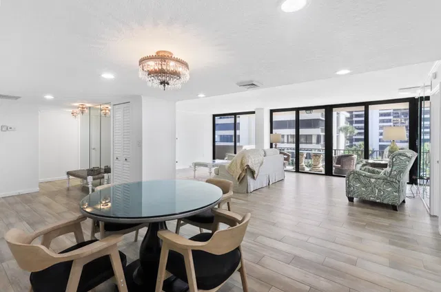 Singer Island Unit 1-304 photo 5