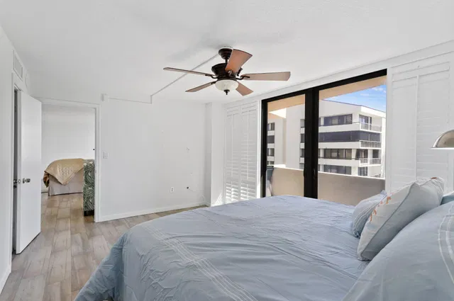 Singer Island Unit 1-304 photo 9