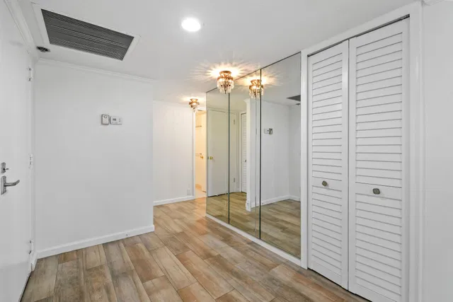 Singer Island Unit 1-304 photo 13