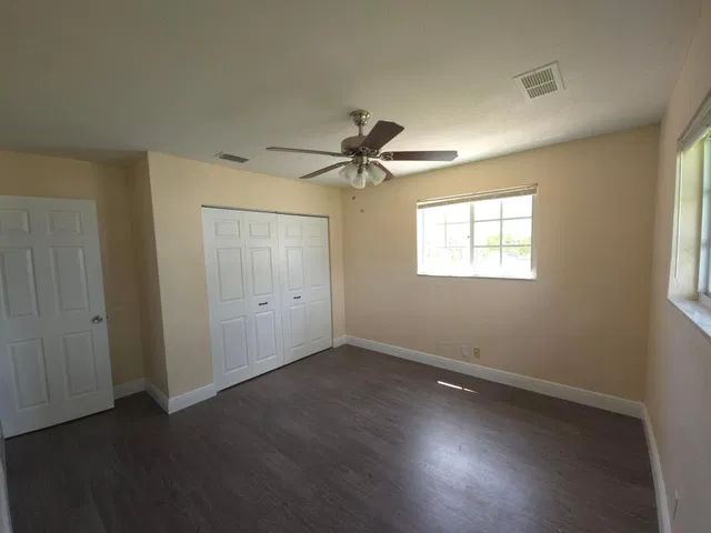 Residence photo 12