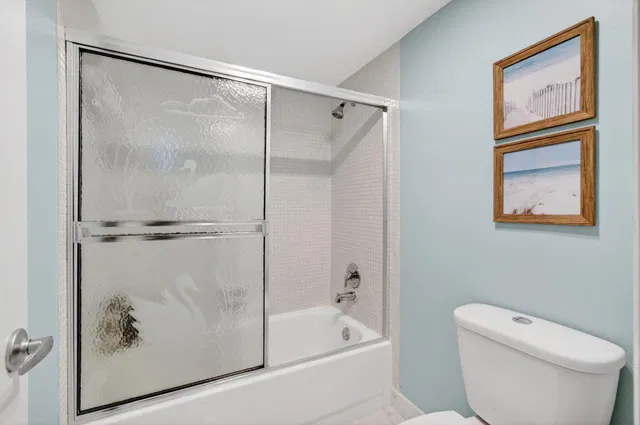 Unit 103 photo 16