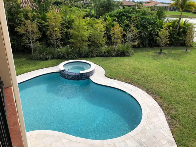 Residence photo 22