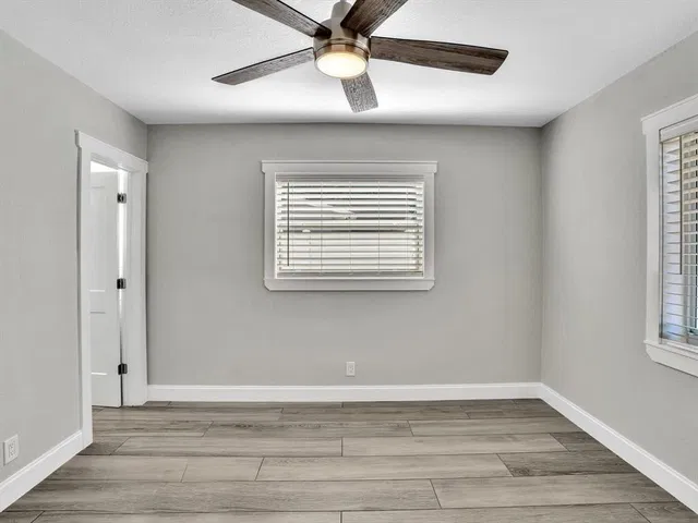 Residence photo 8