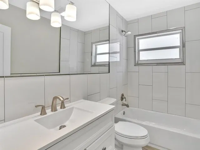 Residence photo 13