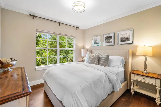 Residence photo 22
