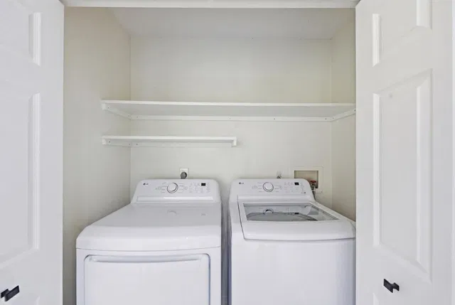  Residence photo 36