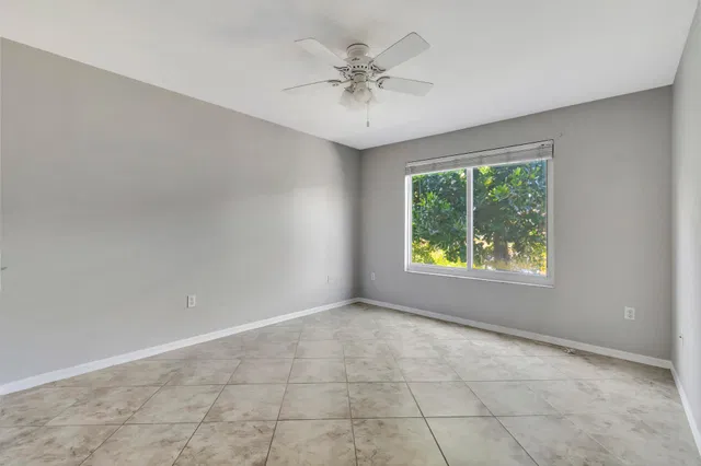  Unit 116 photo 16