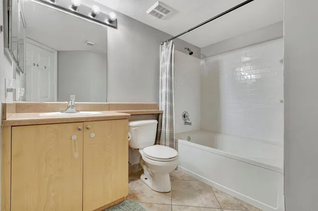  Unit 116 photo 17