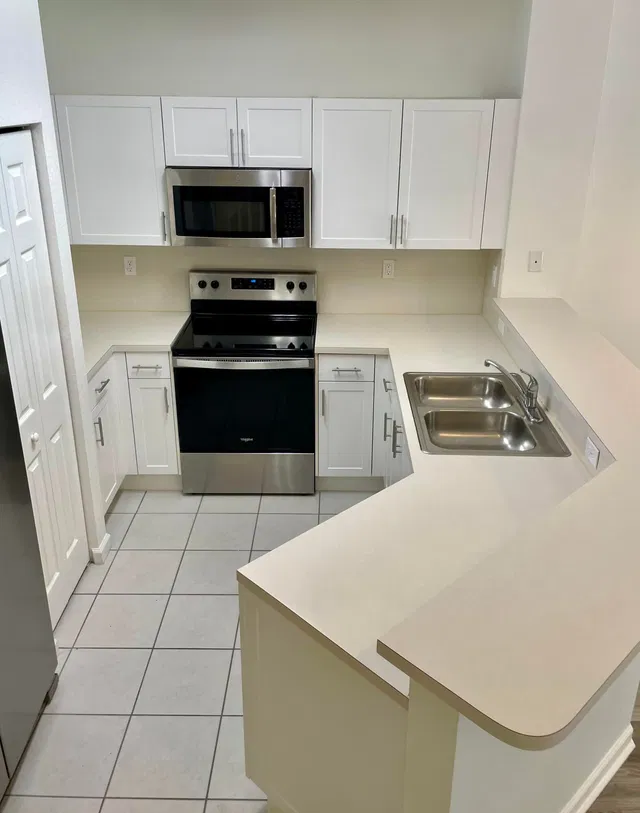 Residence photo 4