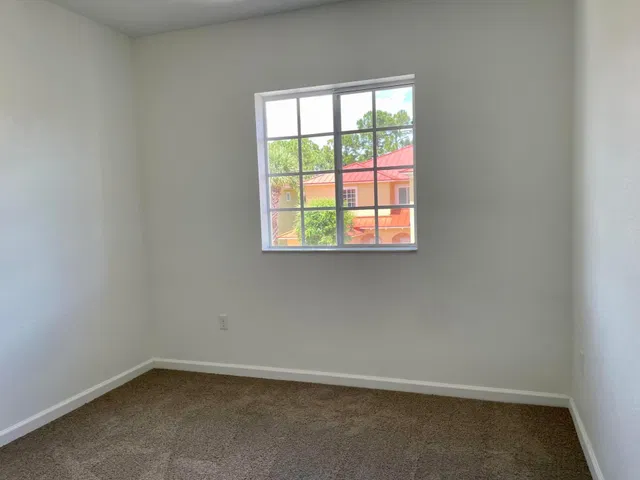 Residence photo 9