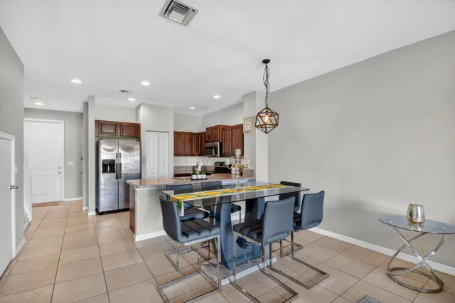 Residence photo 10