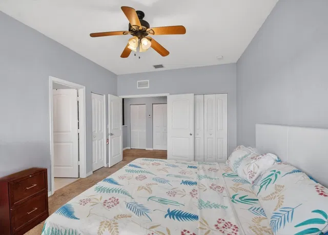 Residence photo 18