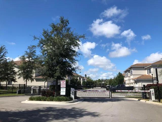 Residence photo 33