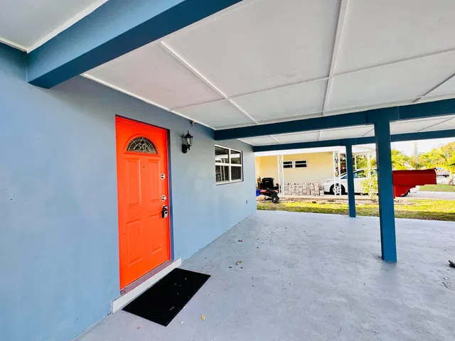 Residence photo 3