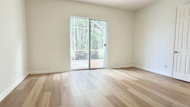 Residence photo 9