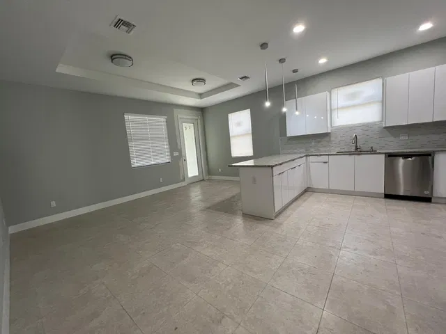 Residence photo 7