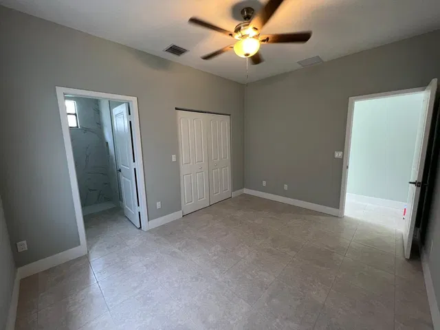 Residence photo 8
