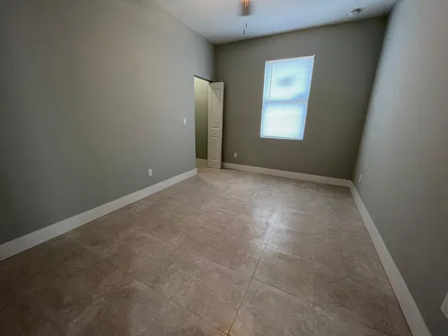 Residence photo 13