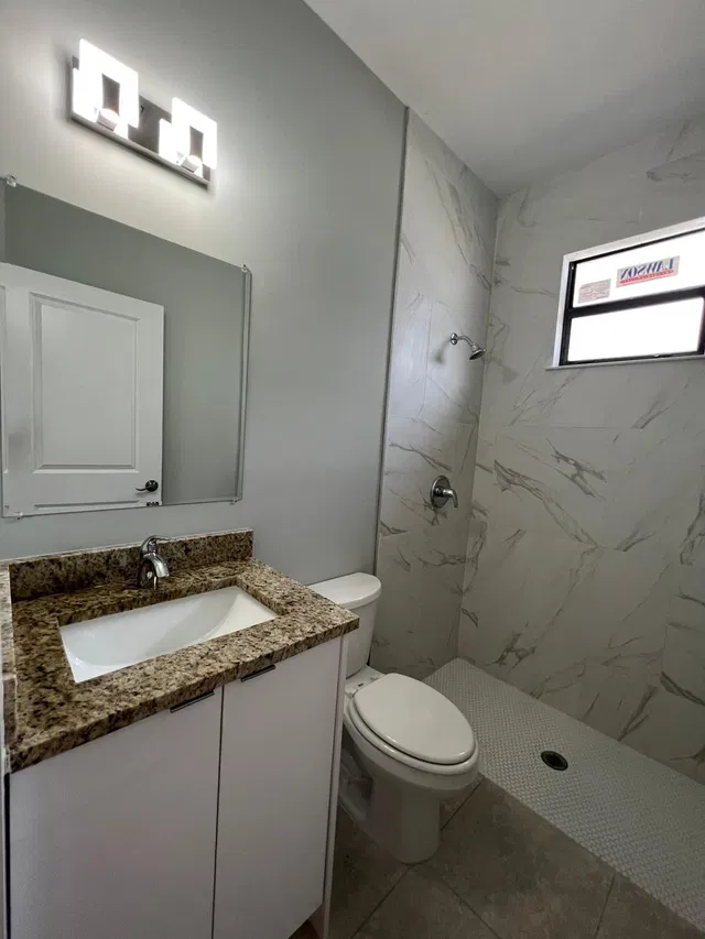 Residence photo 16