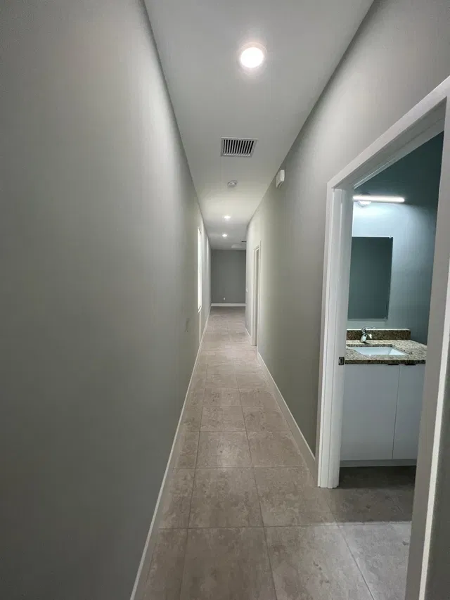 Residence photo 18
