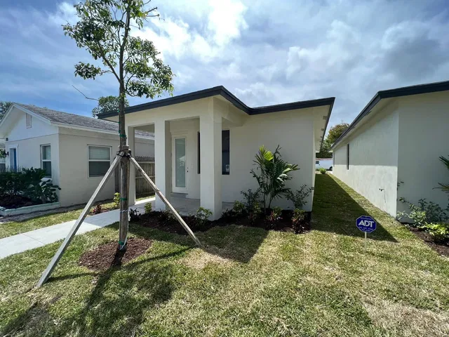 Residence photo 20