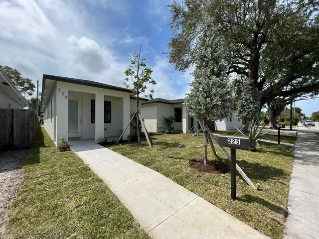 Residence photo 22