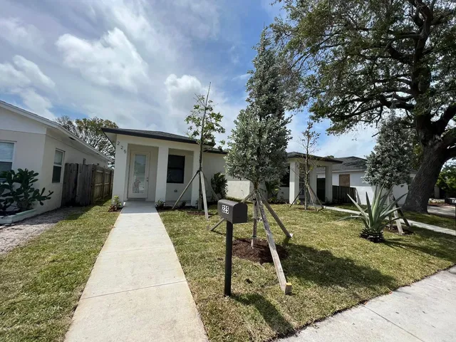 Residence photo 23