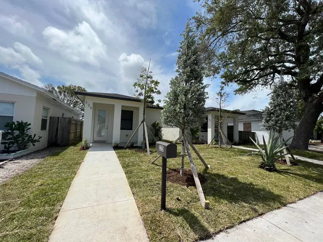 Residence photo 24