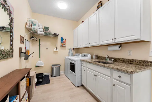 Residence photo 26