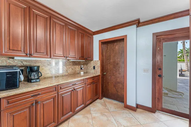Residence photo 20