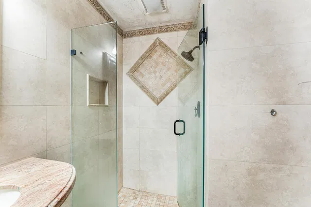 Residence photo 26