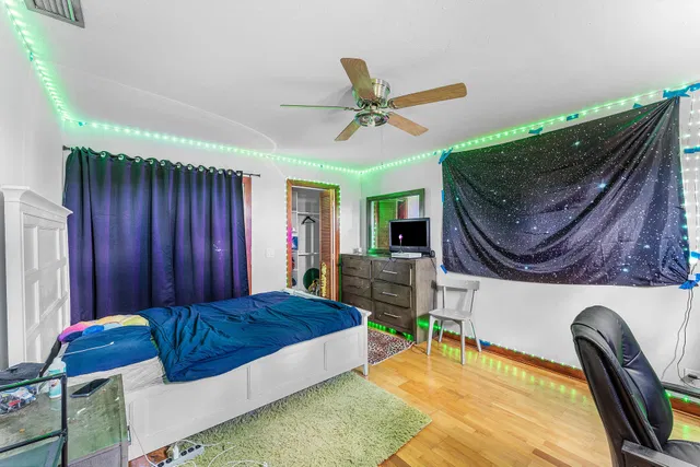 Residence photo 36